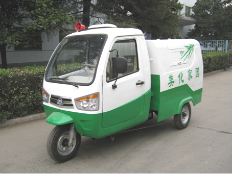 奔馬電動(dòng)自卸保潔車