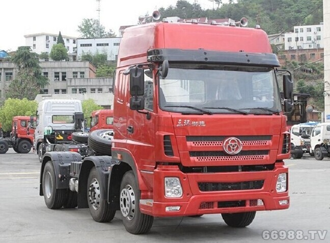 國Ⅳ 6×2 STQ4258L7Y10D4型牽引汽車